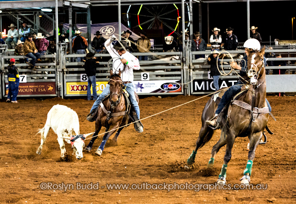 ©Roslyn Budd - www.buddphotography.com.au