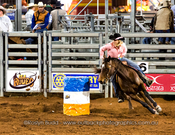 ©Roslyn Budd - www.buddphotography.com.au