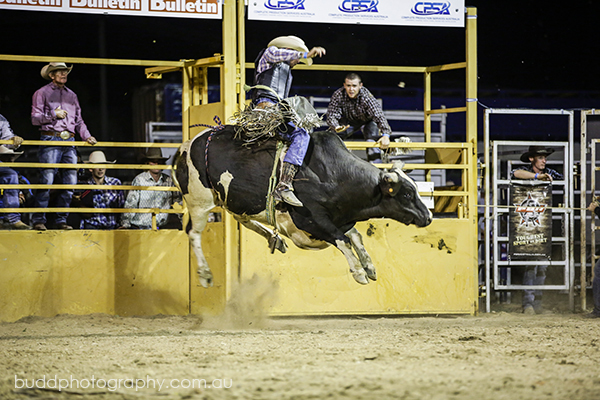 ©Roslyn Budd - www.buddphotography.com.au