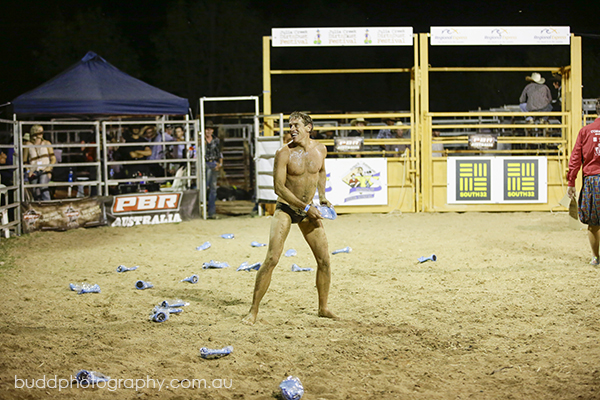 ©Roslyn Budd - www.buddphotography.com.au