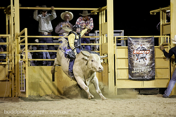 ©Roslyn Budd - www.buddphotography.com.au