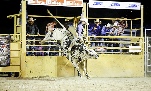 ©Roslyn Budd - www.buddphotography.com.au