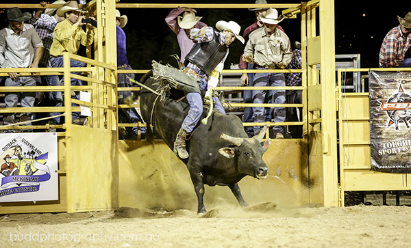 ©Roslyn Budd - www.buddphotography.com.au