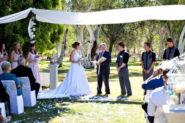 ©Roslyn Budd - www.buddphotography.com.au