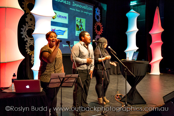 ©Roslyn Budd - www.buddphotography.com.au