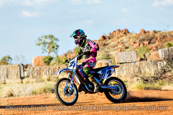 ©Roslyn Budd - www.buddphotography.com.au