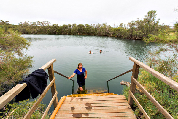 ©Roslyn Budd - www.buddphotography.com.au