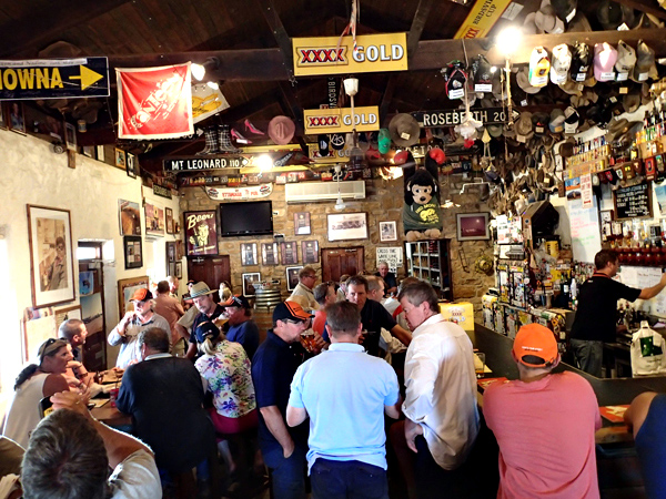 ©Roslyn Budd - www.buddphotography.com.au