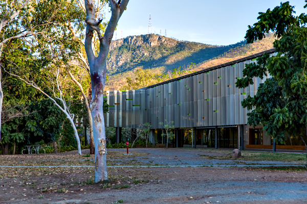 ©Roslyn Budd - www.buddphotography.com.au